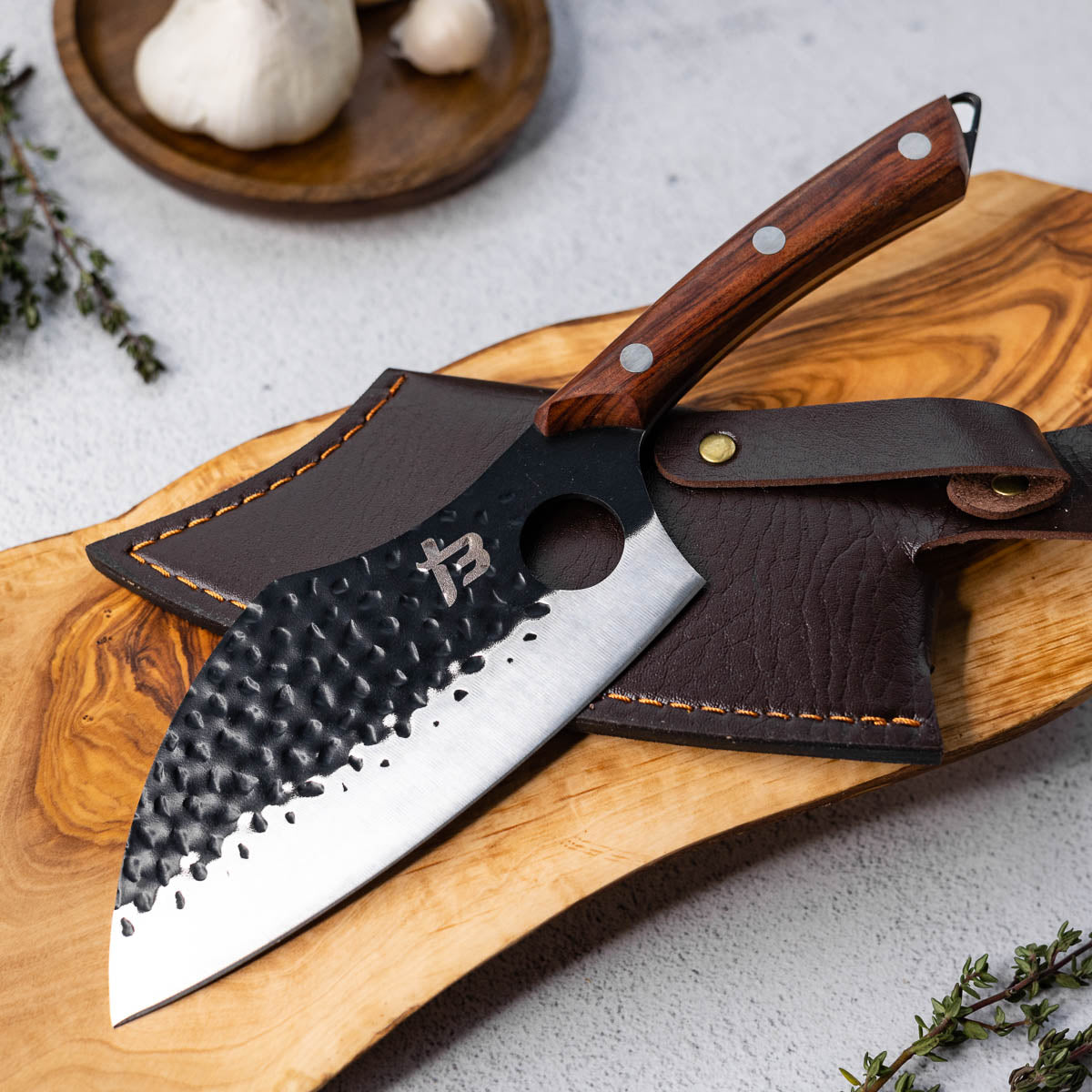 Full tang knife construction